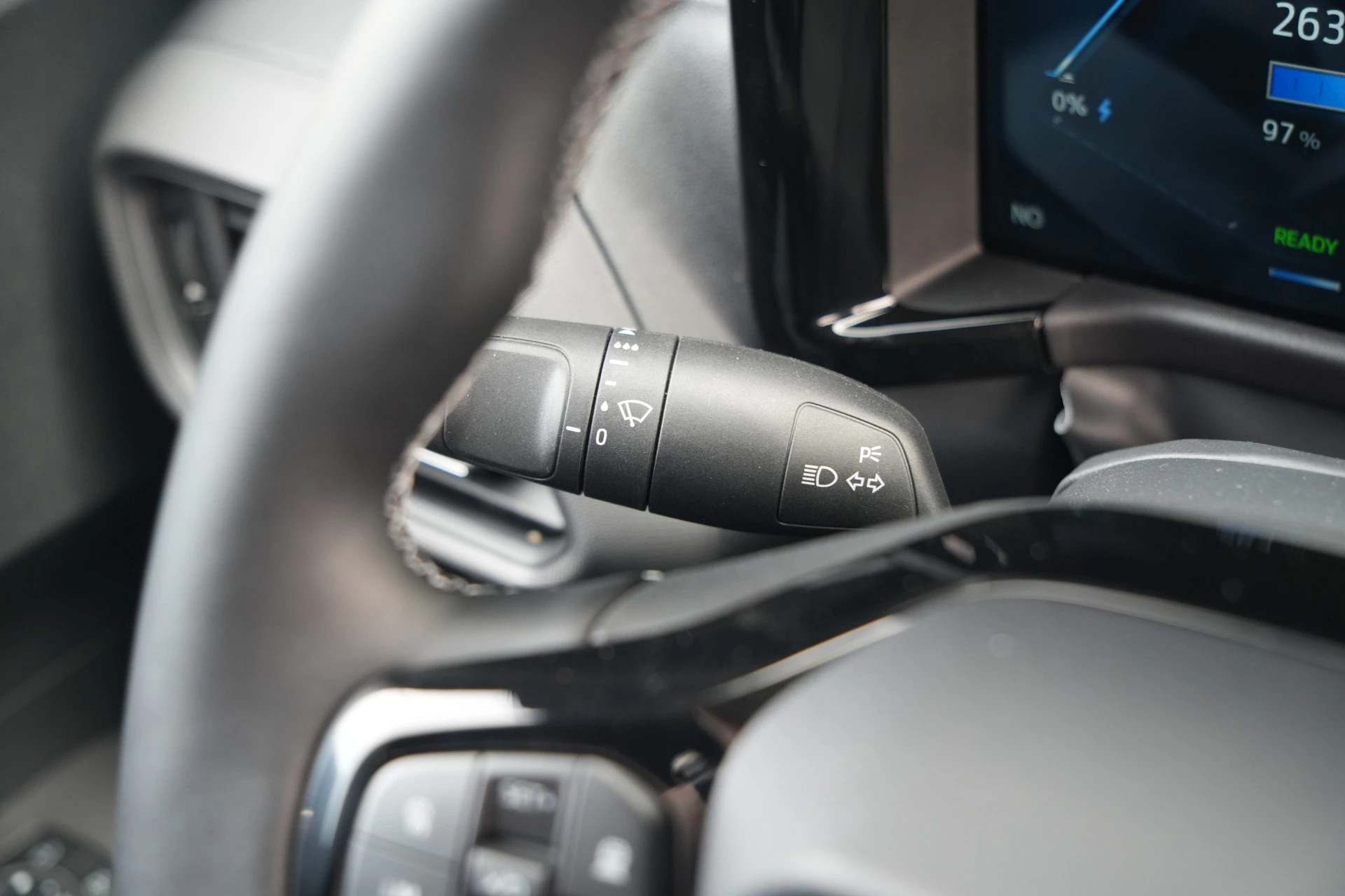 Ford E-Transit Courier 2026 - Limited 44 kWh 136pk - Trekhaak - Stoel/Stuurverwarming - ACC - Blindspot - Camera - Rijklaar Bild 25