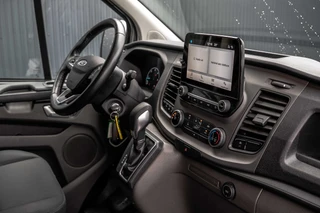 Ford Transit Custom 2020 - 2.0 EcoBlue L1H1 | Automaat | 3-Zits | Camera | Carplay | Cruise | PDC | Airco | Trekhaak afbeelding 2 miniatuur