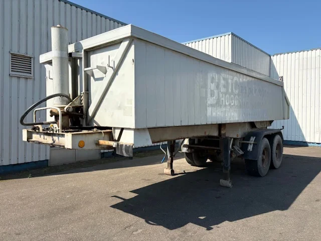 Langendorf 1994 - 2 Axle Alu Tipper , Steel chassis , Drum Brakes , German trailer afbeelding 1