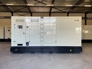 Cummins 2026 - KTAA19-G6A - 700 kVA Generator - DPX-19848 image 1 thumbnail