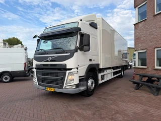 Volvo FM 2014 - FM330 4X2 Globbetroter / Koffer mit LBW afbeelding 2 miniatuur