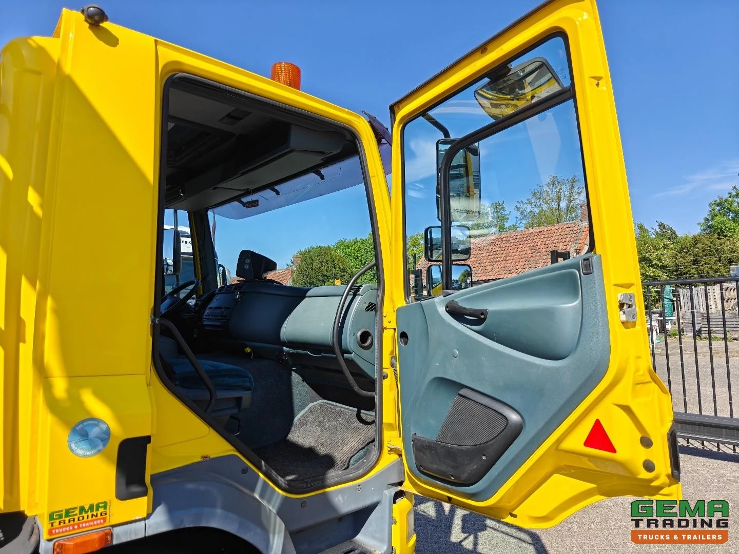 DAF CF 75.310 FAN 2004 imagen 12