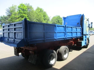 Renault Magnum AE 385 1996 - Magnum AE 385 , Manual , 6x4 , 3 Way Tipper , Spring suspension imagen 3