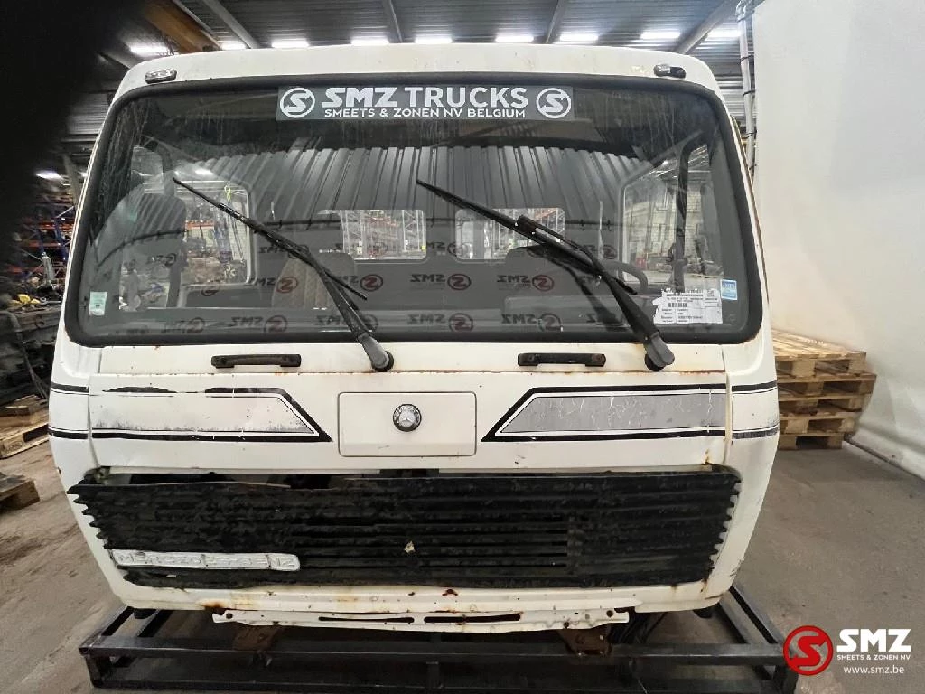 Mercedes-Benz 1984 - Occ Cabine compleet Mercedes zdjęcie 1