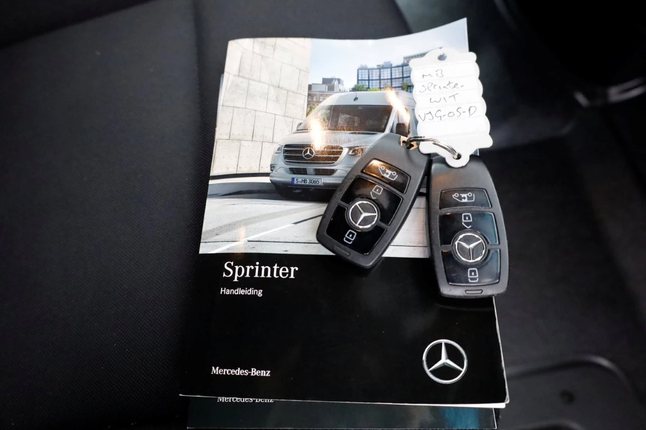 Mercedes-Benz Sprinter 2021 - 316 CDI 163pk L2H2 7G Automaat 4x4 ZG1 D.C. LED/360° Camera/Navi 06-2021 immagine 8