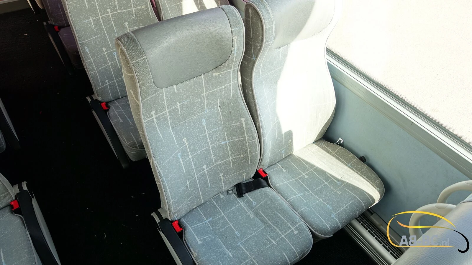 Isuzu Turquoise 30 seats EURO 6 2016 afbeelding 60