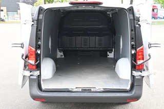 Mercedes-Benz eVito 2022 - 112 L3 XL 66 kWh zdjecie 12