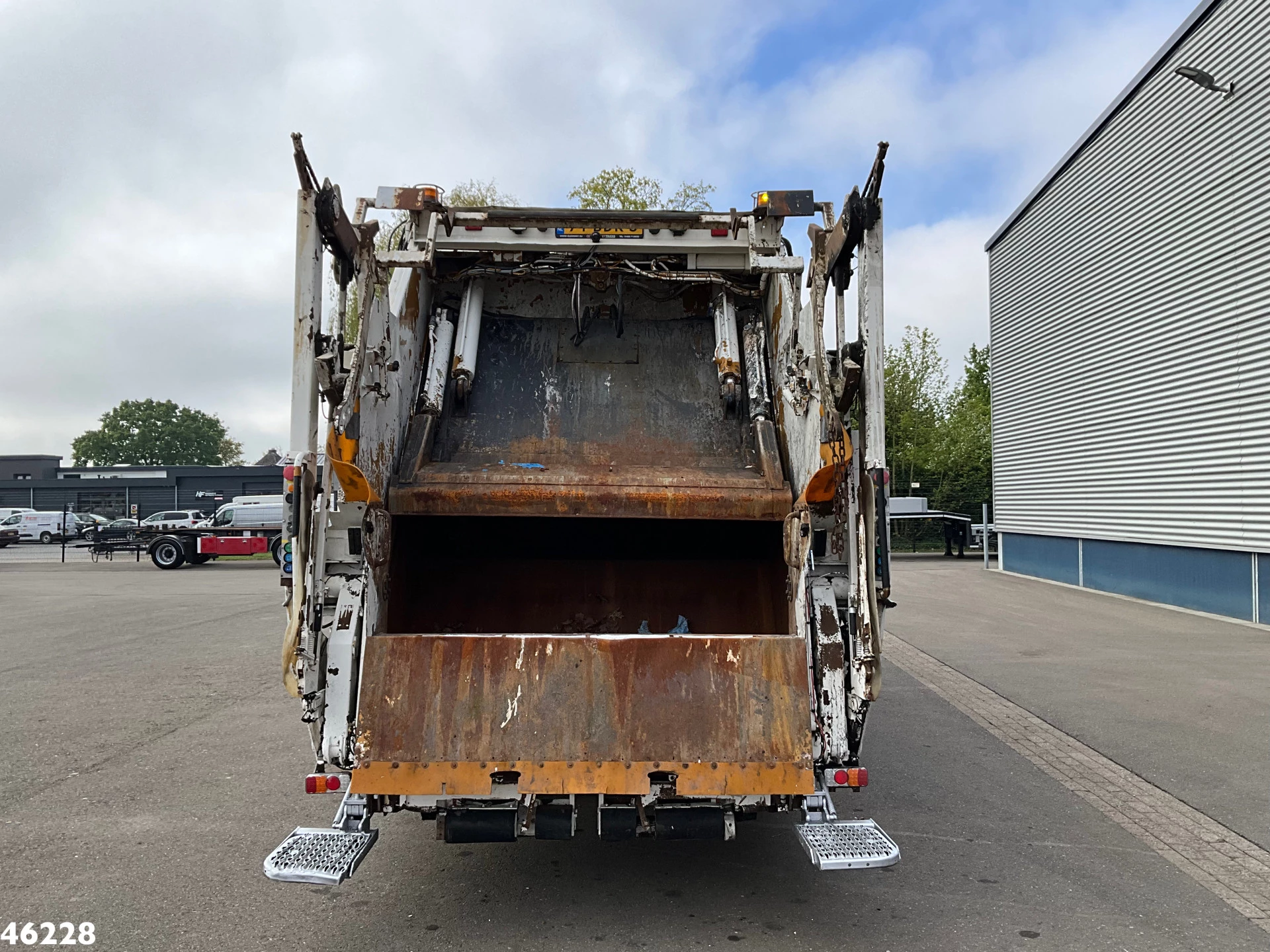 DAF FAG 75 CF 250 Haller 20m³ Manual gearbox 2013 obrázek 7