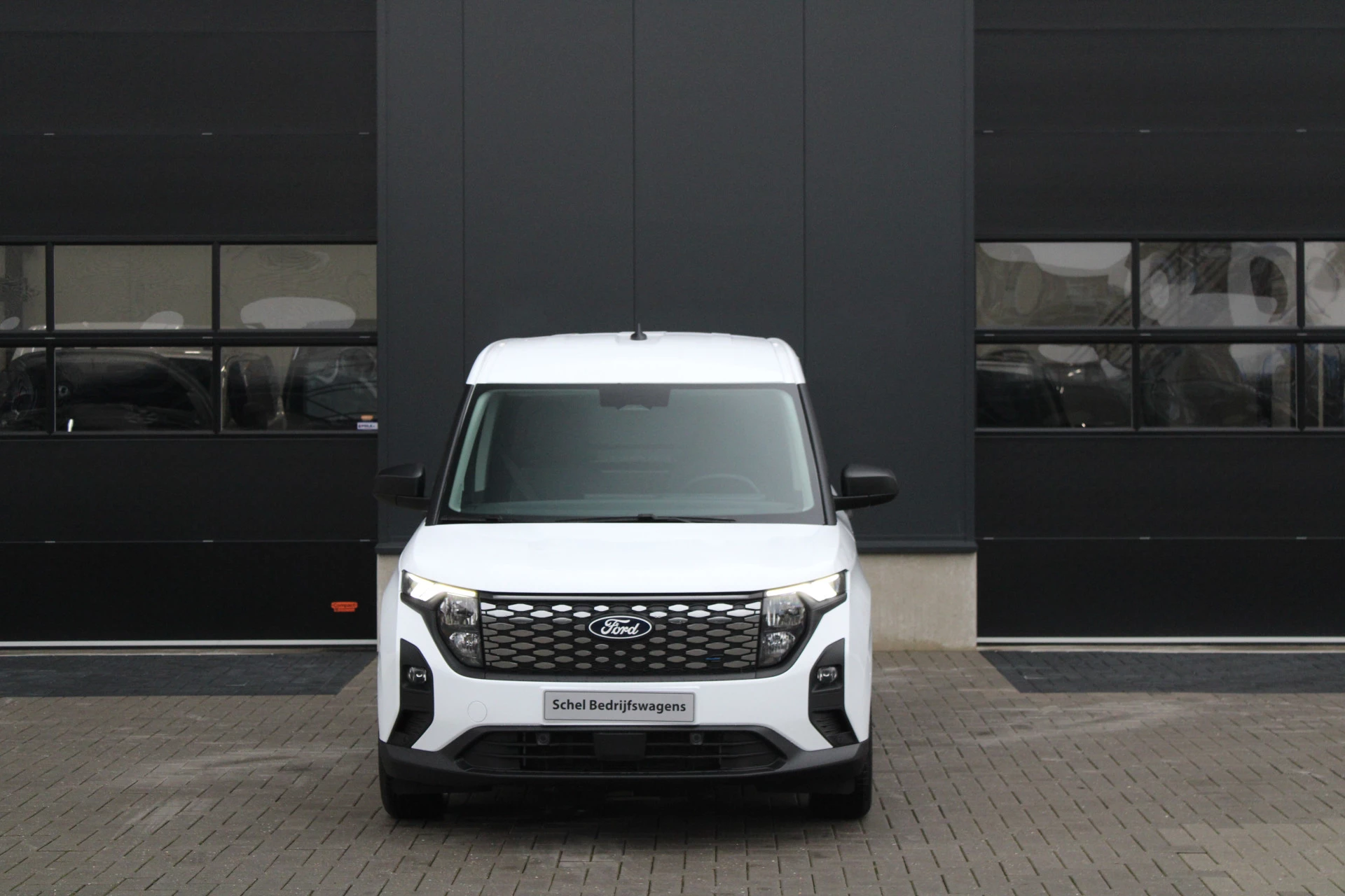 Ford E-Transit Courier 2025 - Trend 44 kWh 136pk - Stoel/Stuurverwarming - Camera - Cruise - Carplay/Android - Rijklaar obrázek 3