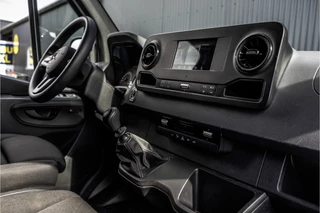 Mercedes-Benz Sprinter 2023 - **317 CDI L2H2 | Mbux | Camera | CarPlay | Navigatie | Cruise | Climate | PDC | Euro 6** afbeelding 2