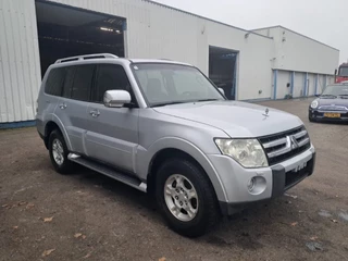 Mitsubishi Pajero 2008 - GLS 3.5 - V6 , 4x4 , 7 Pers., Full Option image 4