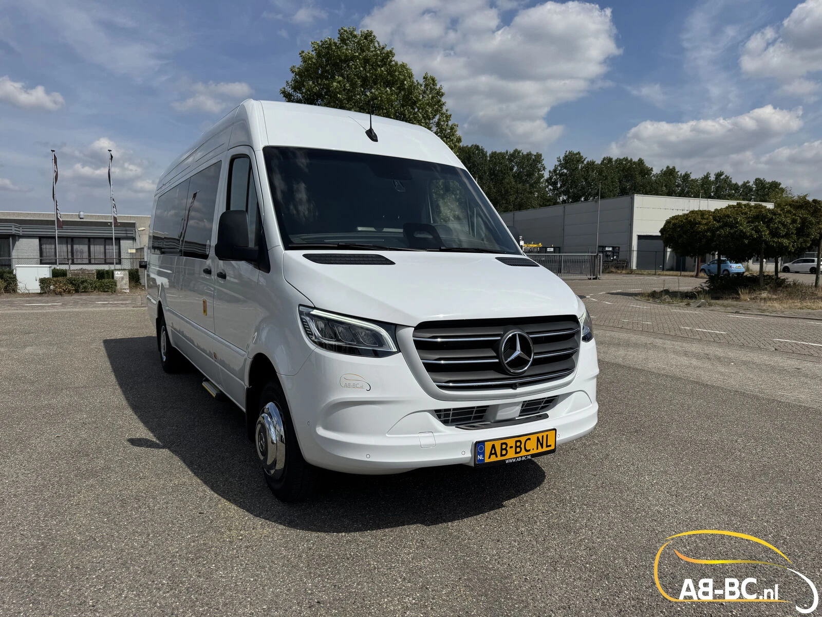 Mercedes-Benz Sprinter 2026 - Transfer 45, 21 Seats, Euro 6, Original German Product afbeelding 3