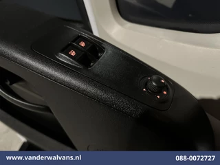 Peugeot Boxer 2022 - 2.2 BlueHDi 141pk Bakwagen 436cm Lang Laadklep Euro6 Airco | Cruisecontrol | 1085kg laadvermogen afbeelding 18