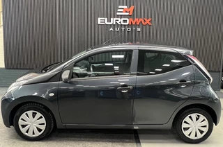 Toyota Aygo 2016 - 1.0 VVT-i x-now 2e Eigenaar - NAP - Cruise - Airco bild 8