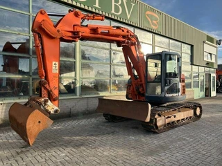 Hitachi - EX 135 UR-5 image 2 thumbnail