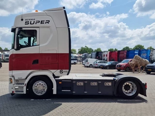 Scania S 2021 - S540 NGS Highline 4x2 - Low deck - Retarder - Custom interior - Night clima - Full air - Led - Navi bild 4