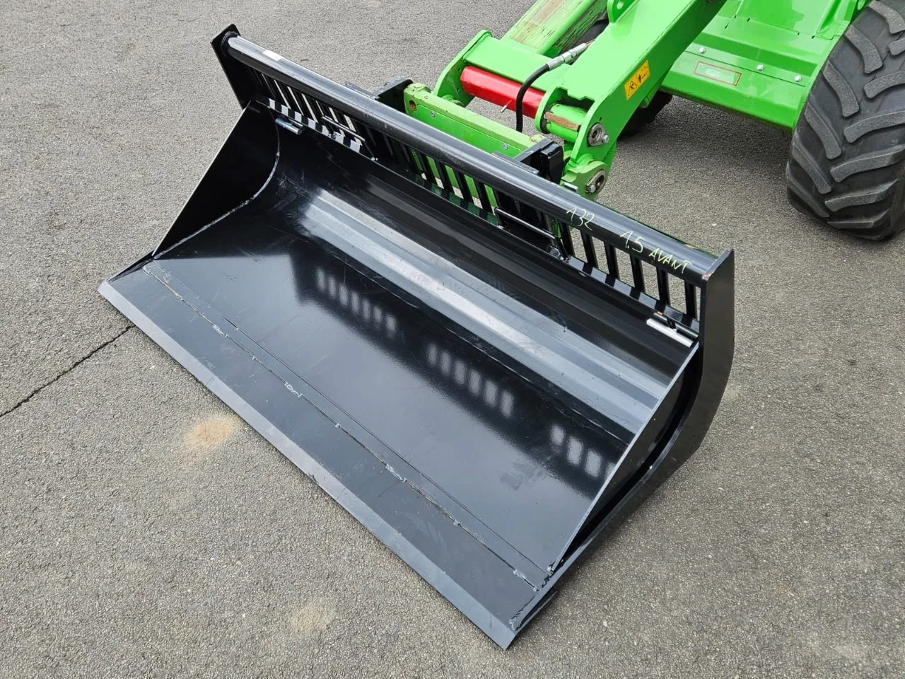 Avant 2025 - Puinbak 147 cm met inlegvel afbeelding 3