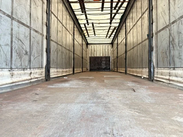 Krone 2012 - SDP 27 CURTAINSIDE (SAF AXLES / DISC BRAKES / 2.000 KG. LOADING PLATFORM / CODE-XL / ETC.) obrázek 9