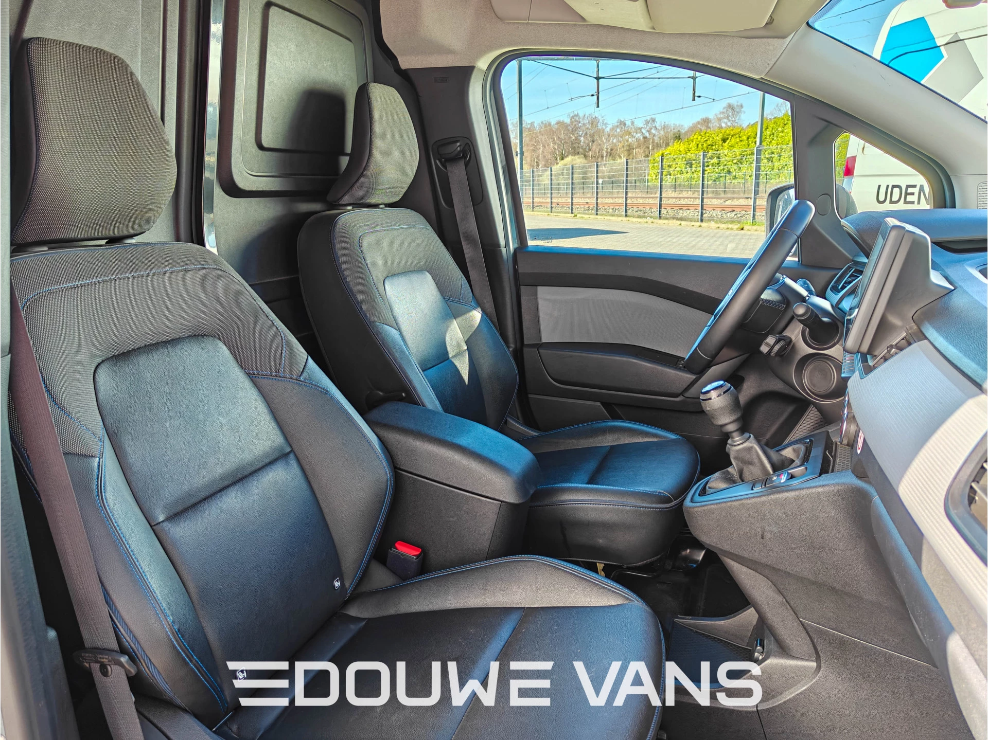 Nissan Townstar 2023 - L1 Visia N-Connecta Airco LED Fabrieksgarantie obrázek 9
