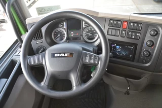 DAF LF 230 2023 - 4x2 + PALFINGER PK 7.501 SLD5 - AS GOOD AS NEW - ONLY 46 TKM - 3 SEATS - WHEELBASE: 535 CM - CAMERA - REMOTE CONTROL - изображение 8