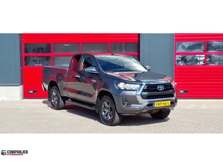 Toyota Hilux 2022 - 2.4 D-4D 4x4 Automaat | 150pk | Luxe uitvoering Hilux 2.4 D-4D 4x4 Automaat bild 1