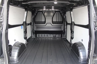 Ford Transit Custom 2024 - 320 2.0 TDCI L2H1 Limited 150pk - Adaptive Cruise - Verwarmd stuur - Blind spot - Navigatie - Camera - Draadloos laden - Rijklaar obrazek 6