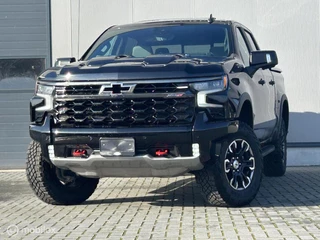 Chevrolet Silverado 2024 - USA ZR2 6.2 V8 image 10