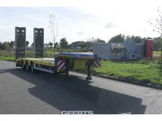 Trailer 2022 - F-S43-1AAF | Hydraulic bed | Moveable hydraulic ramps | Remote control | 2022 | TUV/MOT/APK 01-2027 | French Trailer for sale
