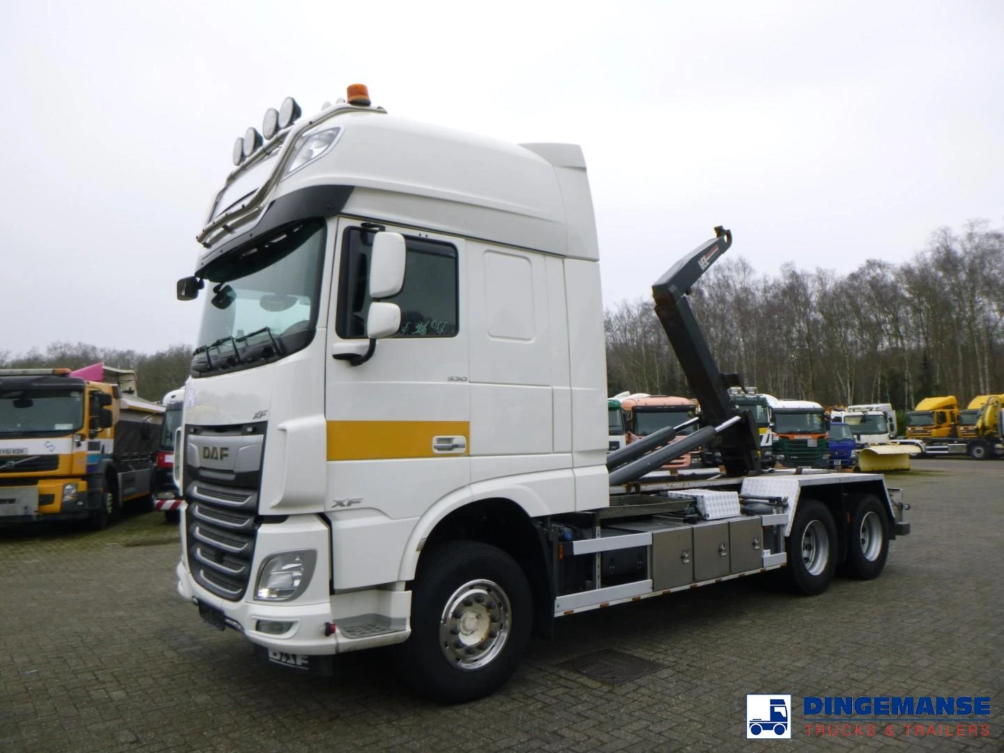 DAF XF 530 6x2 Euro 6 VDL container hook 2018 zdjęcie 1