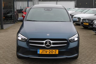 Mercedes-Benz B-Class 2021 - 250e Premium Plus PANORAMADAK LEDER MEMORY DISTRONIC SFEER CARPLAY CAMERA KEY-LESS GO zdjecie 7
