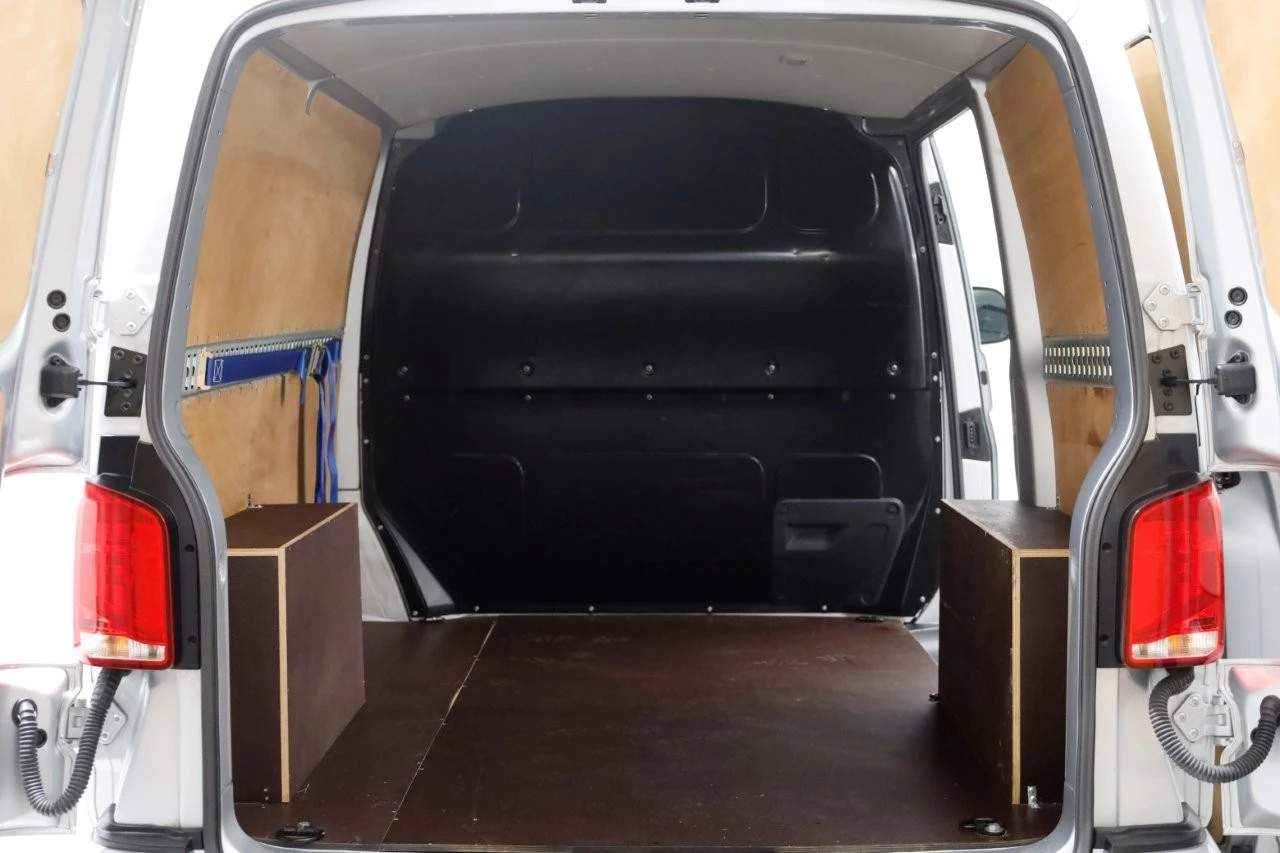 Volkswagen Transporter 2023 - T6.1 2.0 TDI 150pk DSG-Automaat L1H1 LED/ACC/Navi/Camera 07-2023 obrázek 5