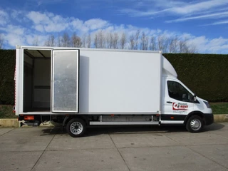 Ford Transit 2023 - bakwagen 5,0 m. (luchtremsysteem/vangmuil) + Gesloten schamel aanhangwagen 8,5 m. obrazek 9