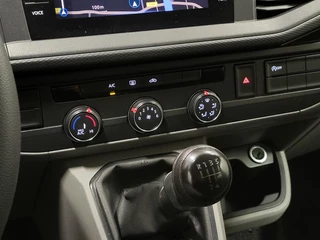 Volkswagen Transporter 2022 - 2.0TDI L2/H1 Dubbele Cabine Euro 6! image 14
