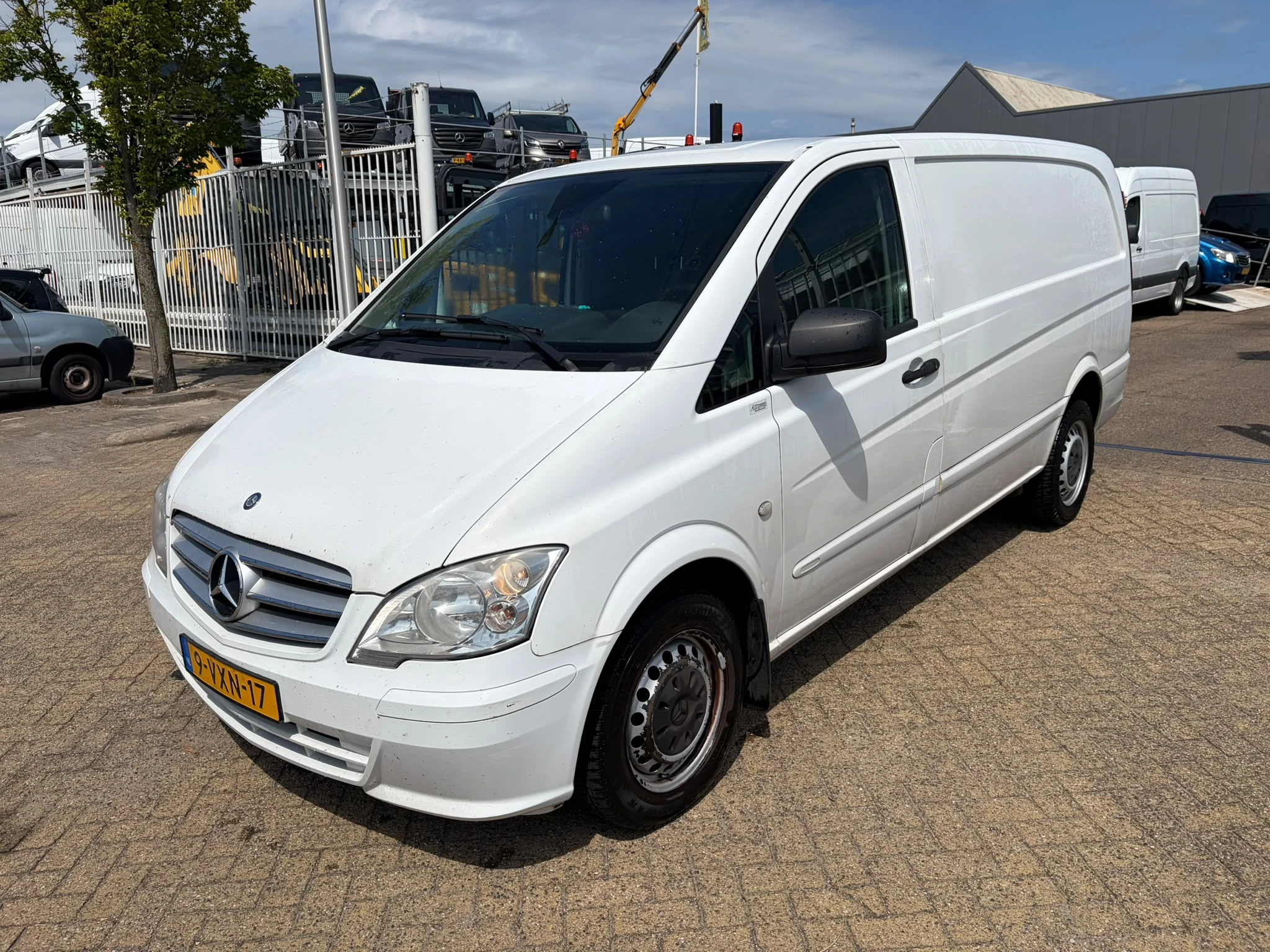 Mercedes-Benz Vito 2012 - l2 113cdi automaat airco image 1