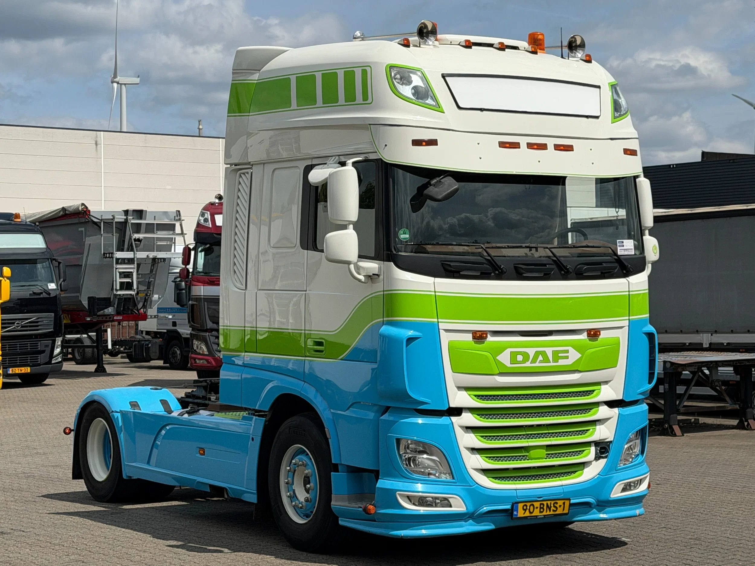 DAF XF480 2019 - SSC Euro 6D *Engine Problem* 2 Tank Full Spoiler afbeelding 2
