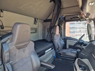 MAN TGX 2023 - 18.520 4x2 - Full spec - Retarder - Night clima - 2x tank - Full air - Navi bild 19