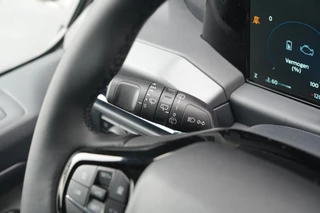 Ford Tourneo Custom 2026 - 340 2.5 PHEV L2H1 Titanium X 232pk | ACC | Pano | B&O | Elek. schuifdeuren | 360 camera | Elek-Trekhaak | Prijs excl. BTW | Rijklaar obrazek 25