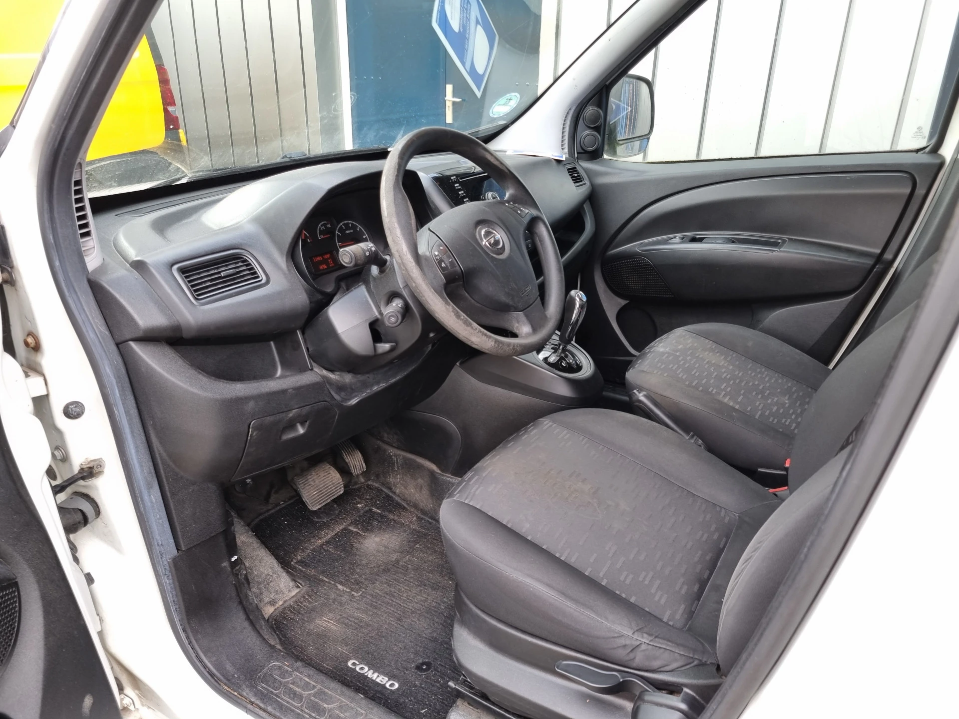 Opel Combo 2015 - 1.6 CDTi L2H1 Sport, automaat , 4-2027 apk afbeelding 6