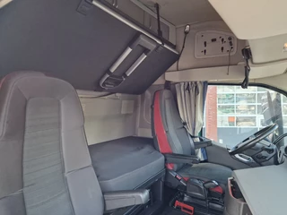 Volvo FH 2019 - 13.460 Globetrotter 4x2 - ADR - Chassis cover - Alloy - Navi image 23