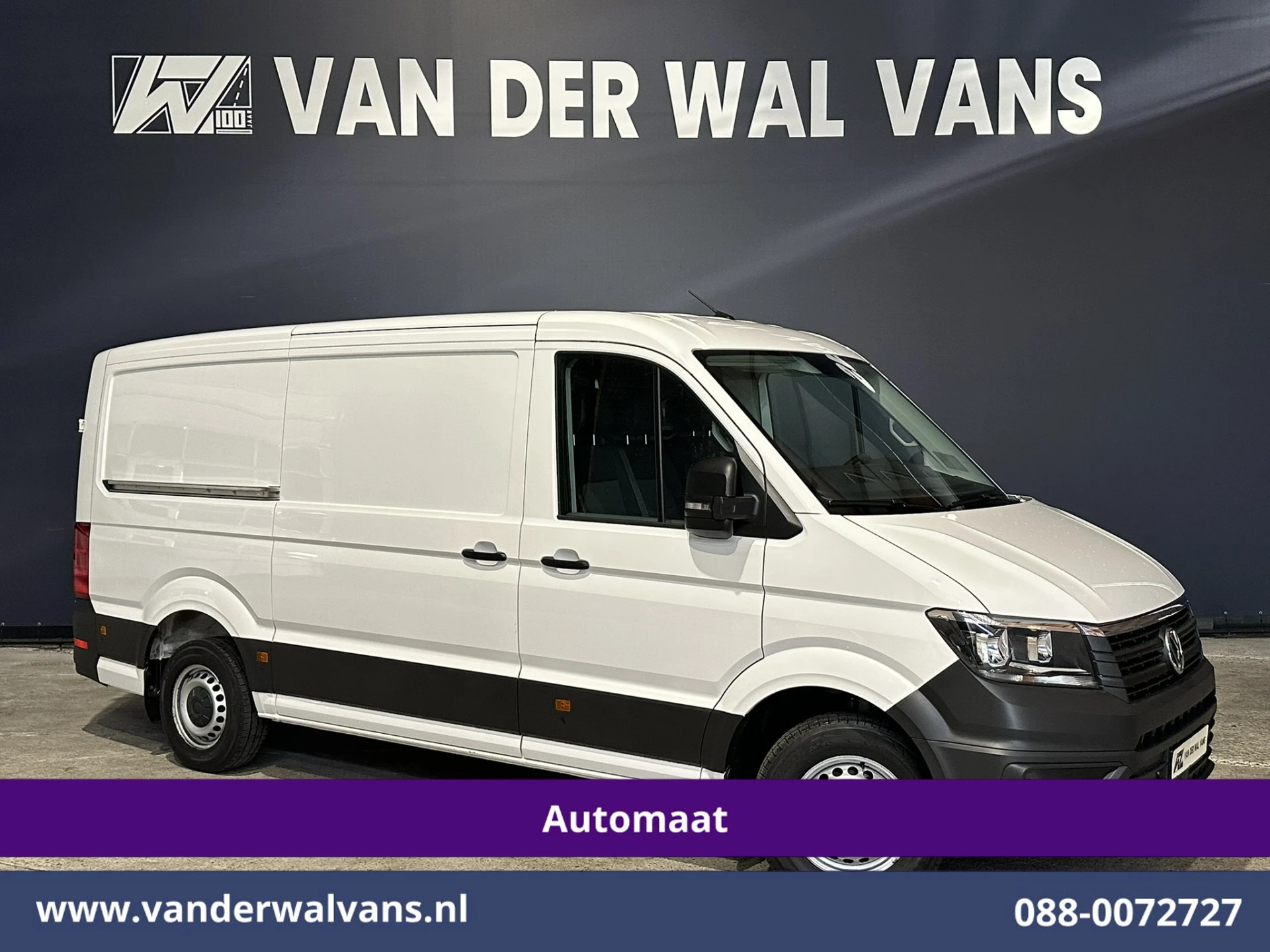 Volkswagen Crafter 2022 - 2.0 TDI 141pk Automaat L3H2 L2H1 Euro6 Airco | Camera | Apple Carplay | 3000kg Trekhaak | Cruisecontrol afbeelding 1