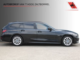 BMW 3 Series 2022 - Touring 320e High Executive LEDER NAVI CARPLAY TREKHAAK obrazek 1
