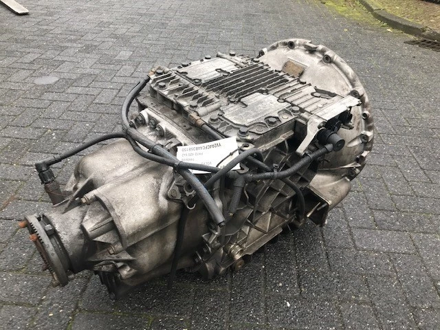 Volvo 2004 - 3190238 VT2412B FH12 obrázek 4