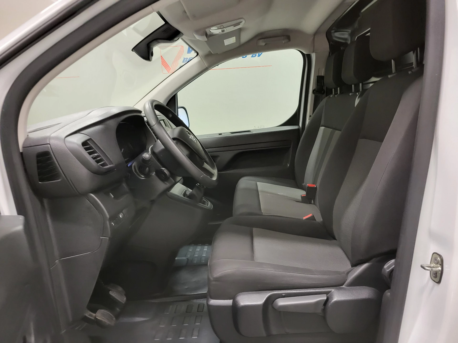 Opel Vivaro 2023 - 1.5BlueHDi 120pk L2/H1 Euro 6! image 5