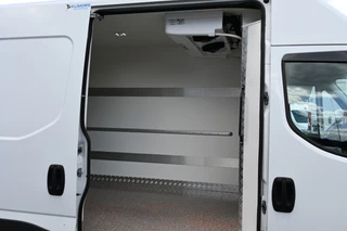 Iveco Daily 2023 - 35S18 3.0 L4H2 Koel vries wagen obrazek 13
