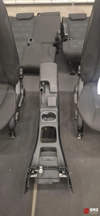 Mercedes-Benz N/A - Occ set interieur met zetels W169  Mercedes imagem 5