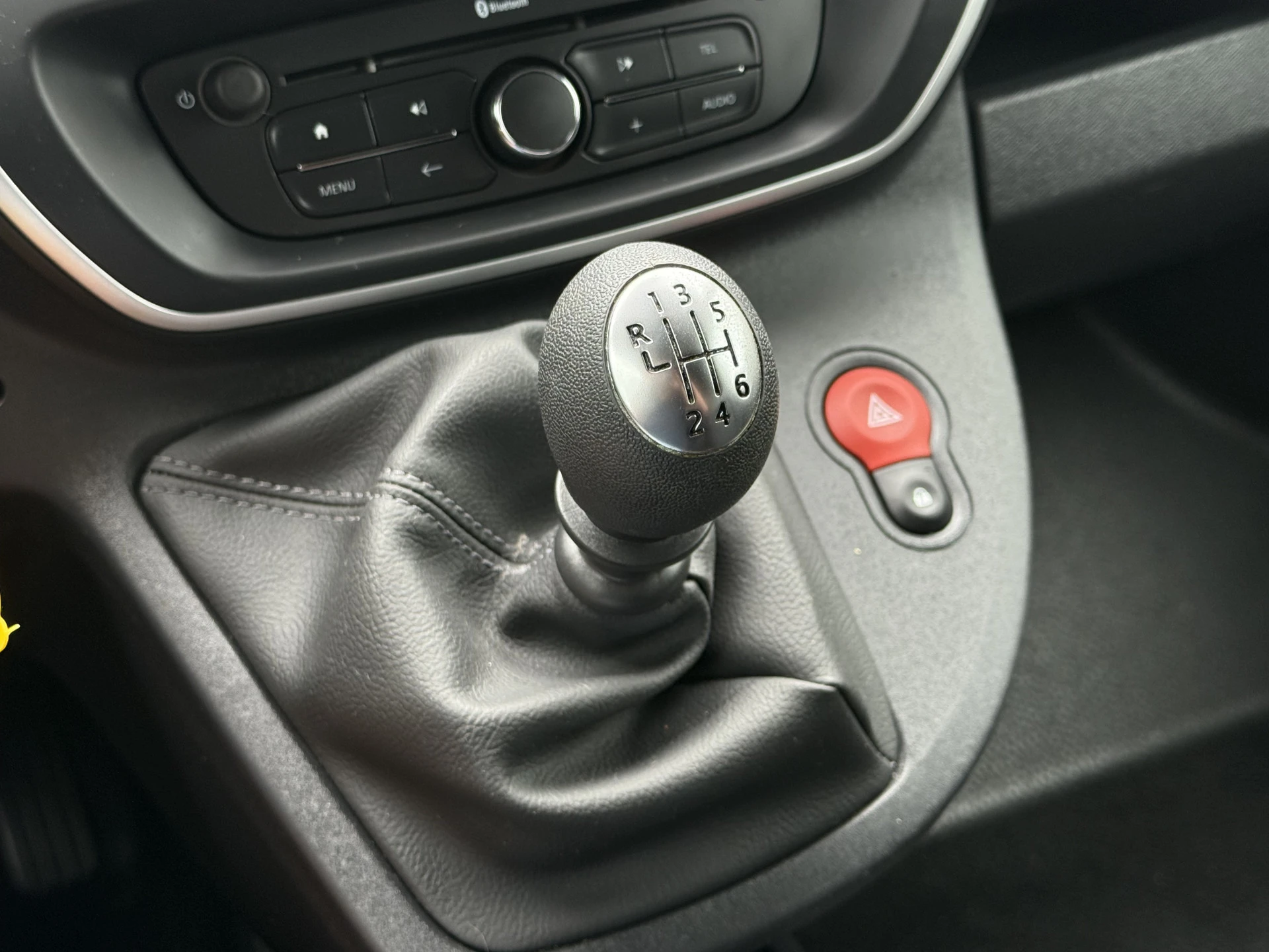 Renault Kangoo 2021 - 1.5 dCi 80PK COMF / L1H1 / 1e EIG. / TREKHAAK / AIRCO / CRUISE / NAVI / BLUETOOTH image 16