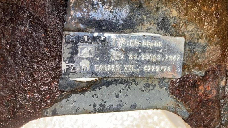 MAN 2002 - 81.35003-7347 TRAILING AXLE NO-08-05 TGA 6X2 obrázek 7