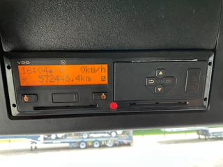 Mercedes-Benz Arocs 3251 8x4 Euro 6 HMF 26 Tonmeter laadkraan 2016 - N/A image 20