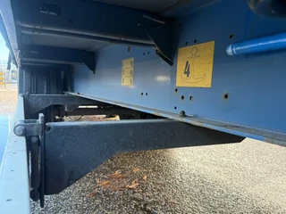 Krone N/A 2016 - SD - 3 AXLE + SLIDING ROOF + DHOLLANDIA LIFT изображение 12