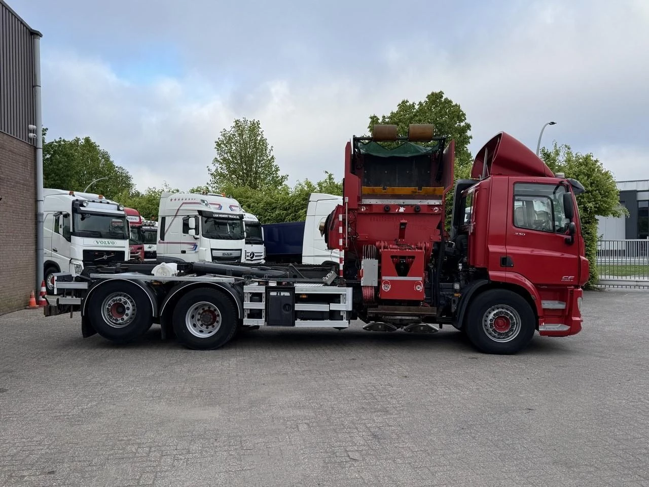 DAF CF 330 FAN 2014 zdjęcie 42